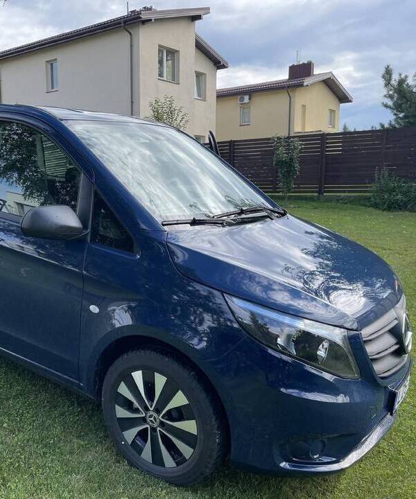 mikroautobuso-nuoma-su-vairuotoju keleivių ir darbuotojų pervežimo paslaugos techniškai tvarkingais ir švariais mikroautobusais.