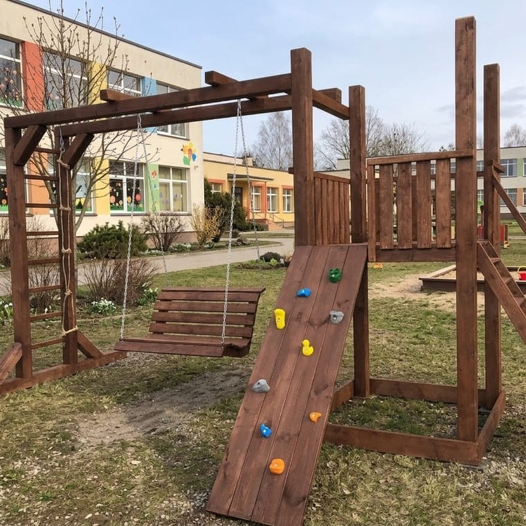 supyniu-ir-laipyniu-gamyba Galime suprojektuoti visą žaidimų kompleksą – sujungti medines supynes, laipynes, bokštelius ir čiuožyklas į vieną harmoningą visumą